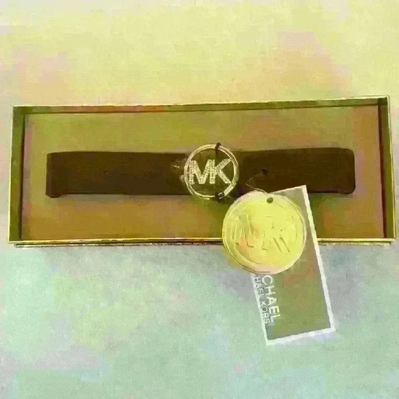NWT. Michael Kors Logo Belt In Box. Color: Brown. Size S/M. - Picture 1 of 4